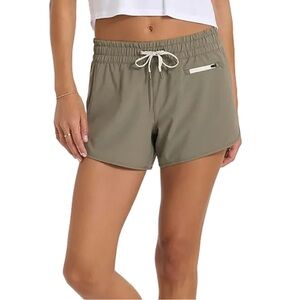 Vuori Clementine Shorts XS Green (Light Oregano)